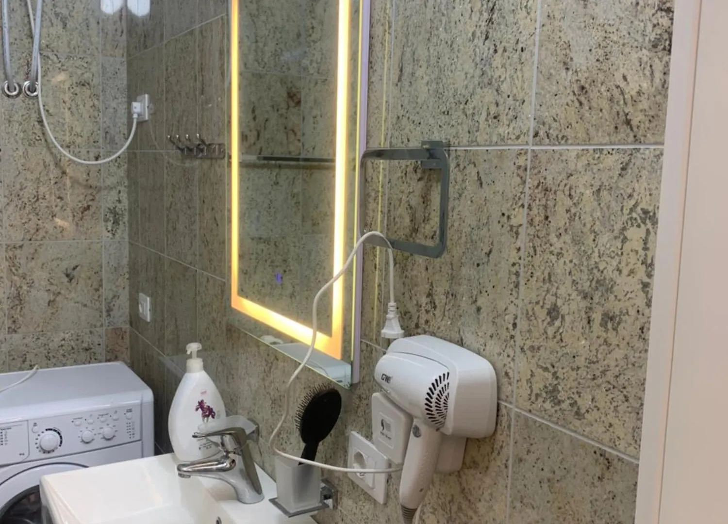 Fishta Apartments Q5 34 Velipoje